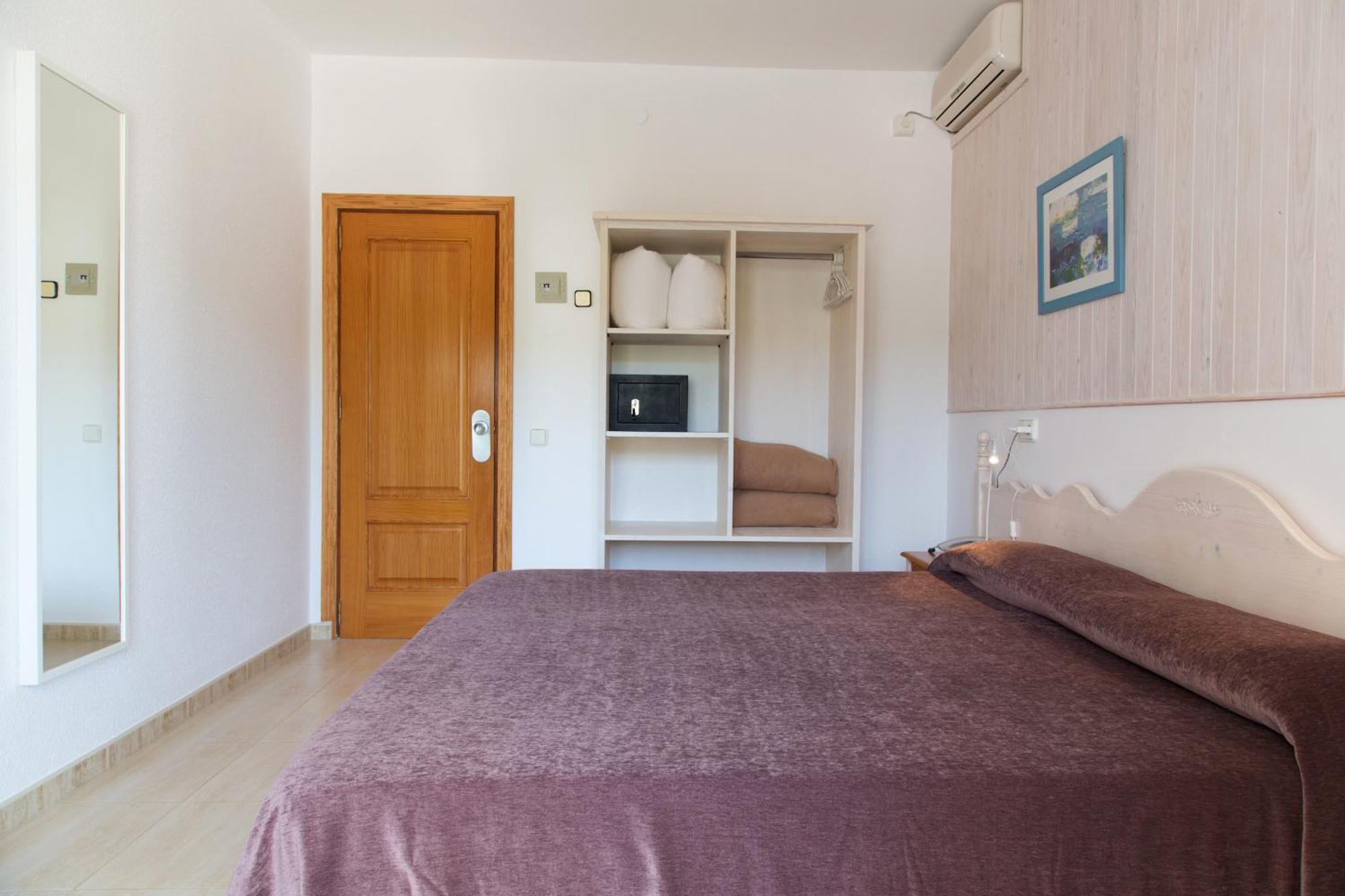 Hotel & Spa Entre Pinos-Adults Only Ес-Кало Номер фото